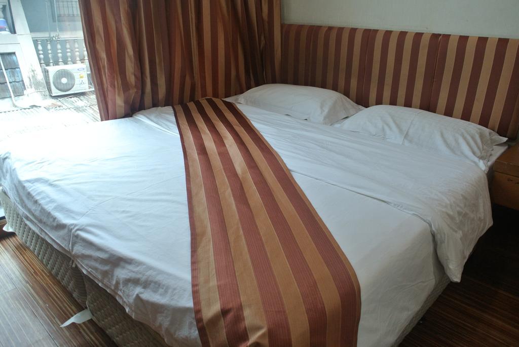 Sun City Hotel Bangkok Luaran gambar