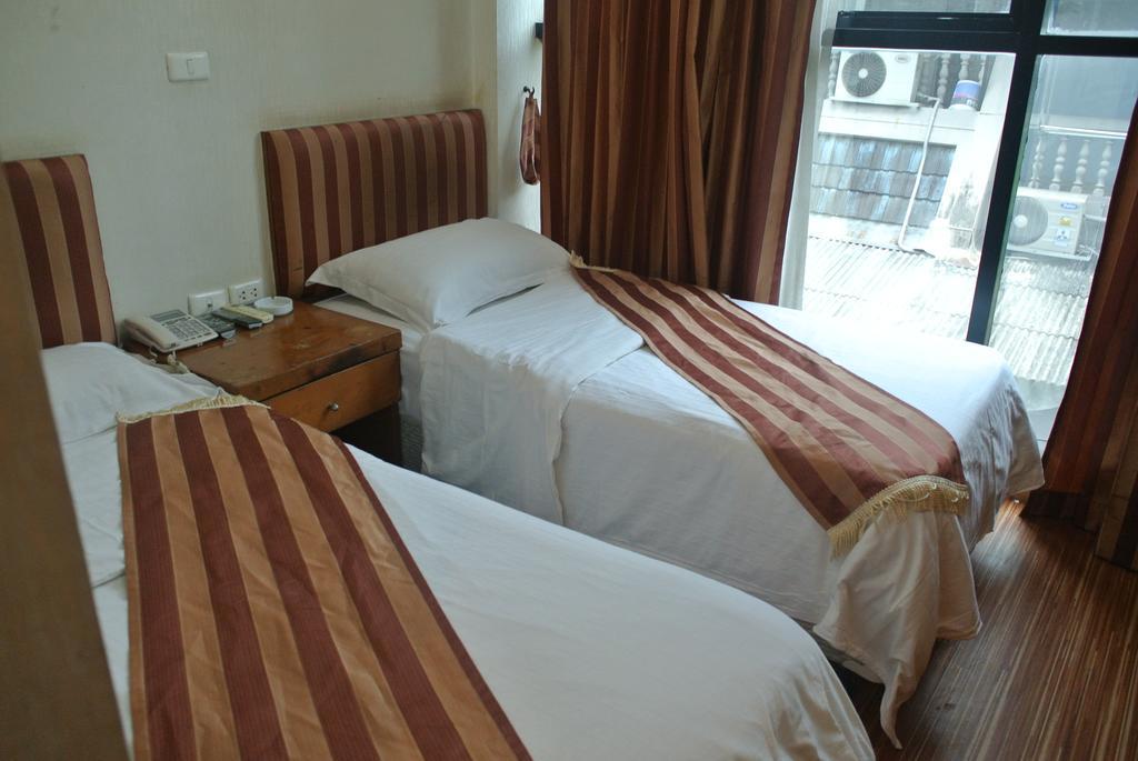 Sun City Hotel Bangkok Luaran gambar