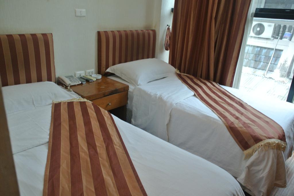 Sun City Hotel Bangkok Luaran gambar