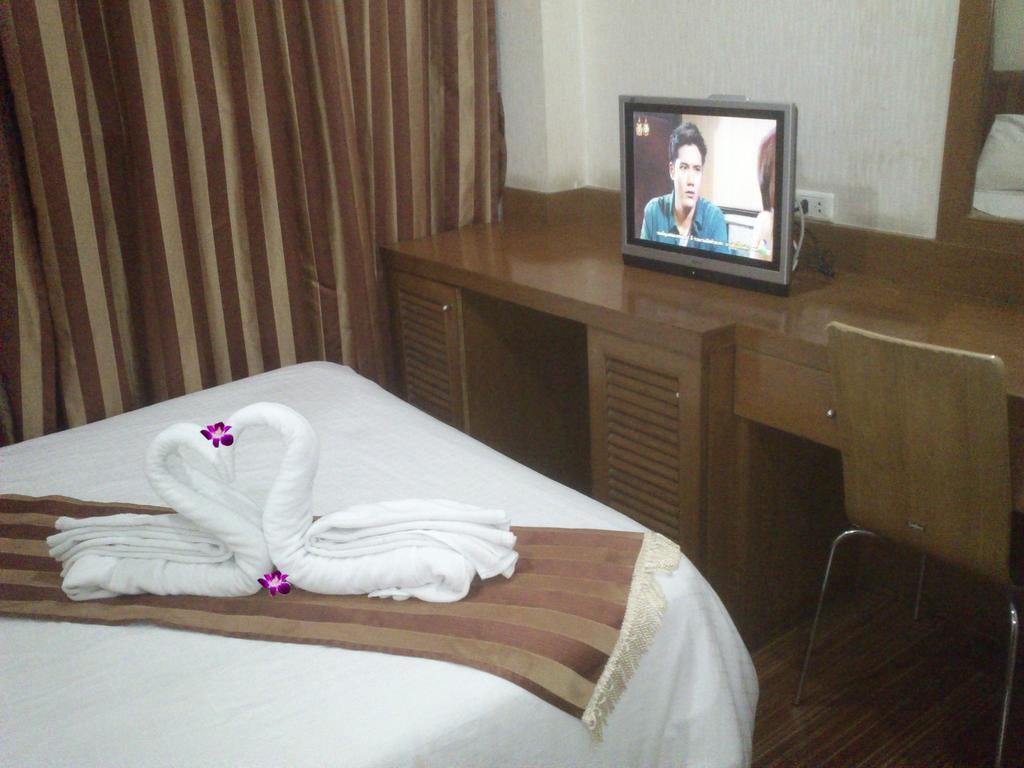 Sun City Hotel Bangkok Luaran gambar