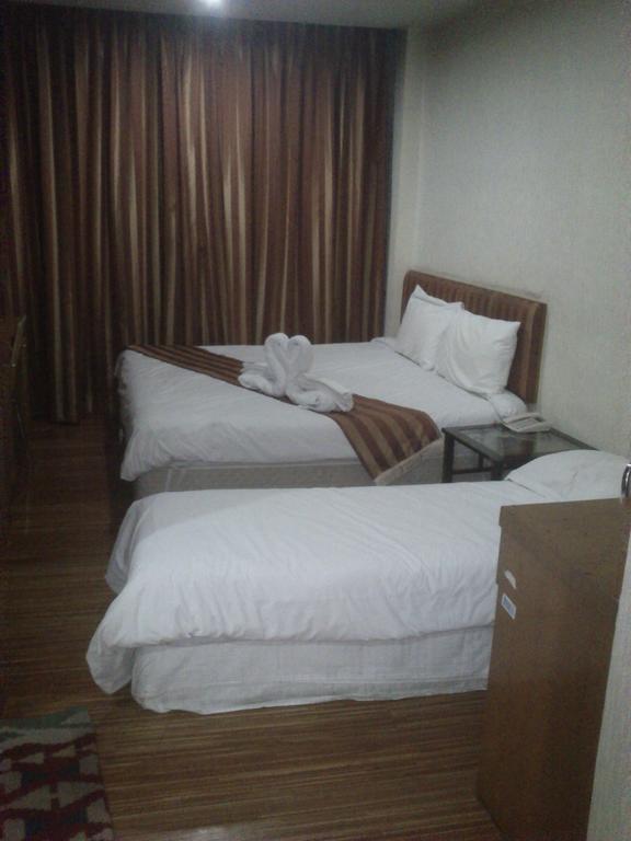 Sun City Hotel Bangkok Luaran gambar